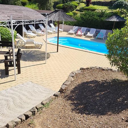 Villa La Soleiade: Lakeside Gites with AC near Cannes Montauroux Exterior photo