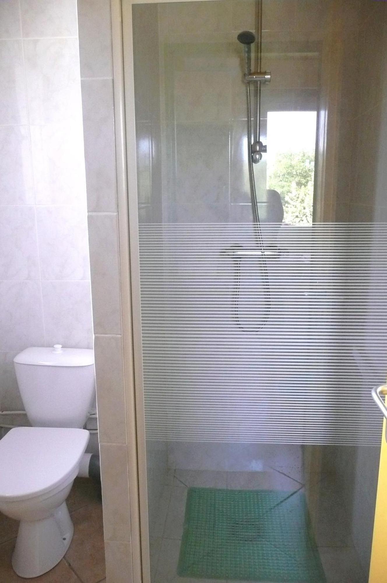 Villa La Soleiade: Lakeside Gites with AC near Cannes Montauroux Room photo