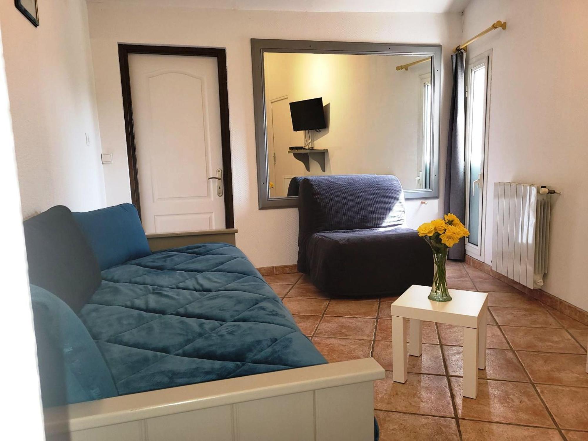 Villa La Soleiade: Lakeside Gites with AC near Cannes Montauroux Exterior photo