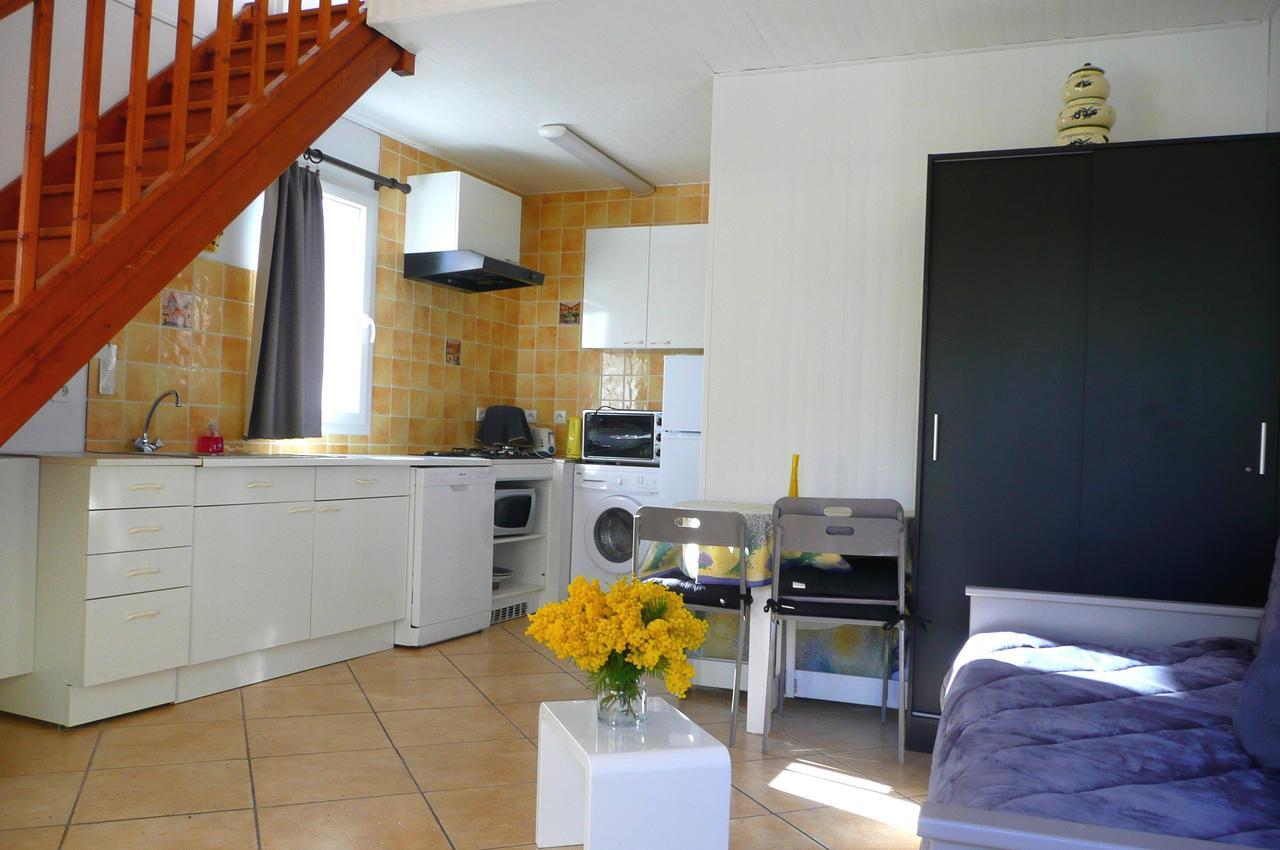Villa La Soleiade: Lakeside Gites with AC near Cannes Montauroux Exterior photo